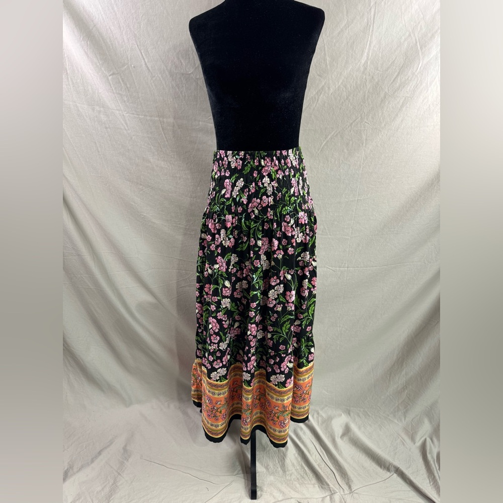 LAST ONE 🔥 Boho Paisley & Floral Print Shirred Ruffle Hem Maxi Skirt - Picture 4 of 6